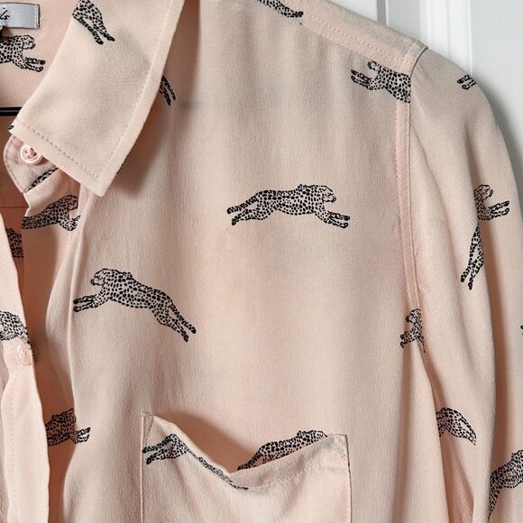 Rails Kate Blush Cheetah 100% Silk Button Down Blouse Size Medium - Picture 3 of 8